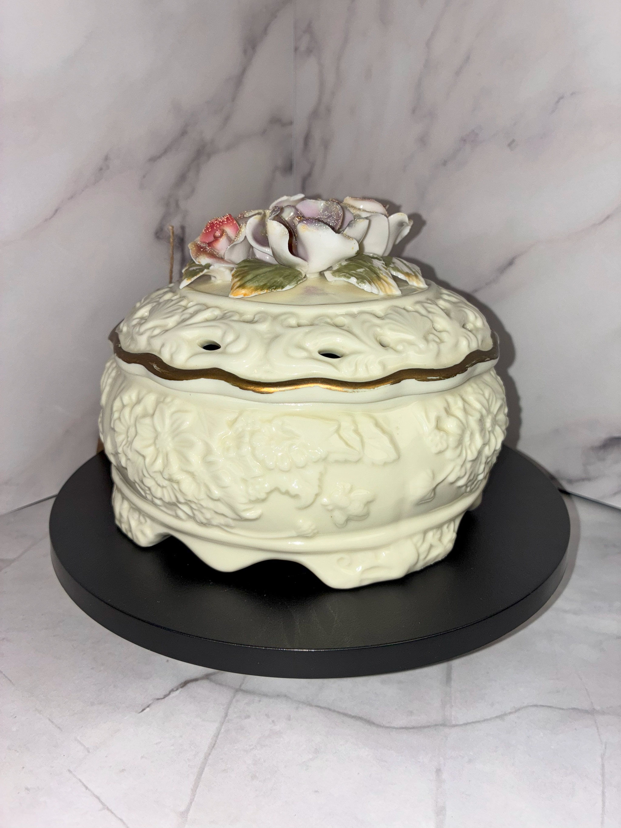 🌹 Bisque Porcelain Trinket Bowl with Hand-Painted Roses – Vintage