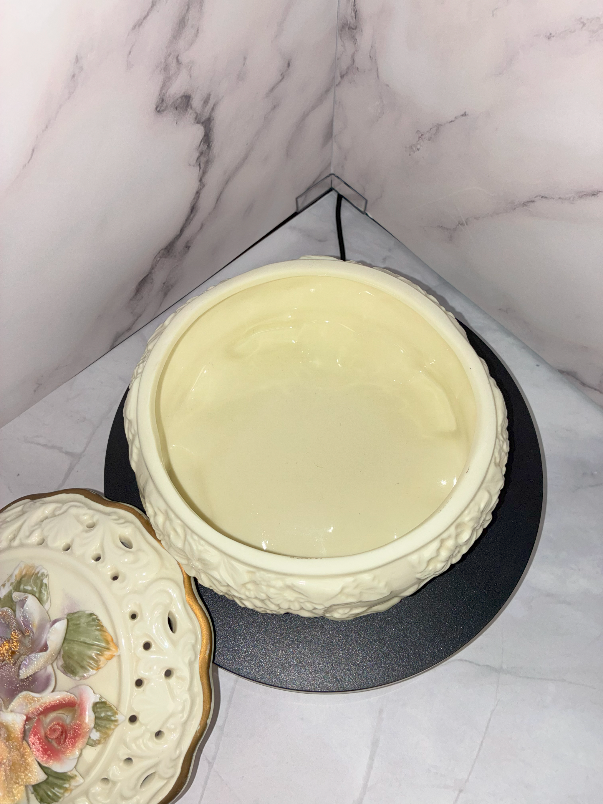🌹 Bisque Porcelain Trinket Bowl with Hand-Painted Roses – Vintage