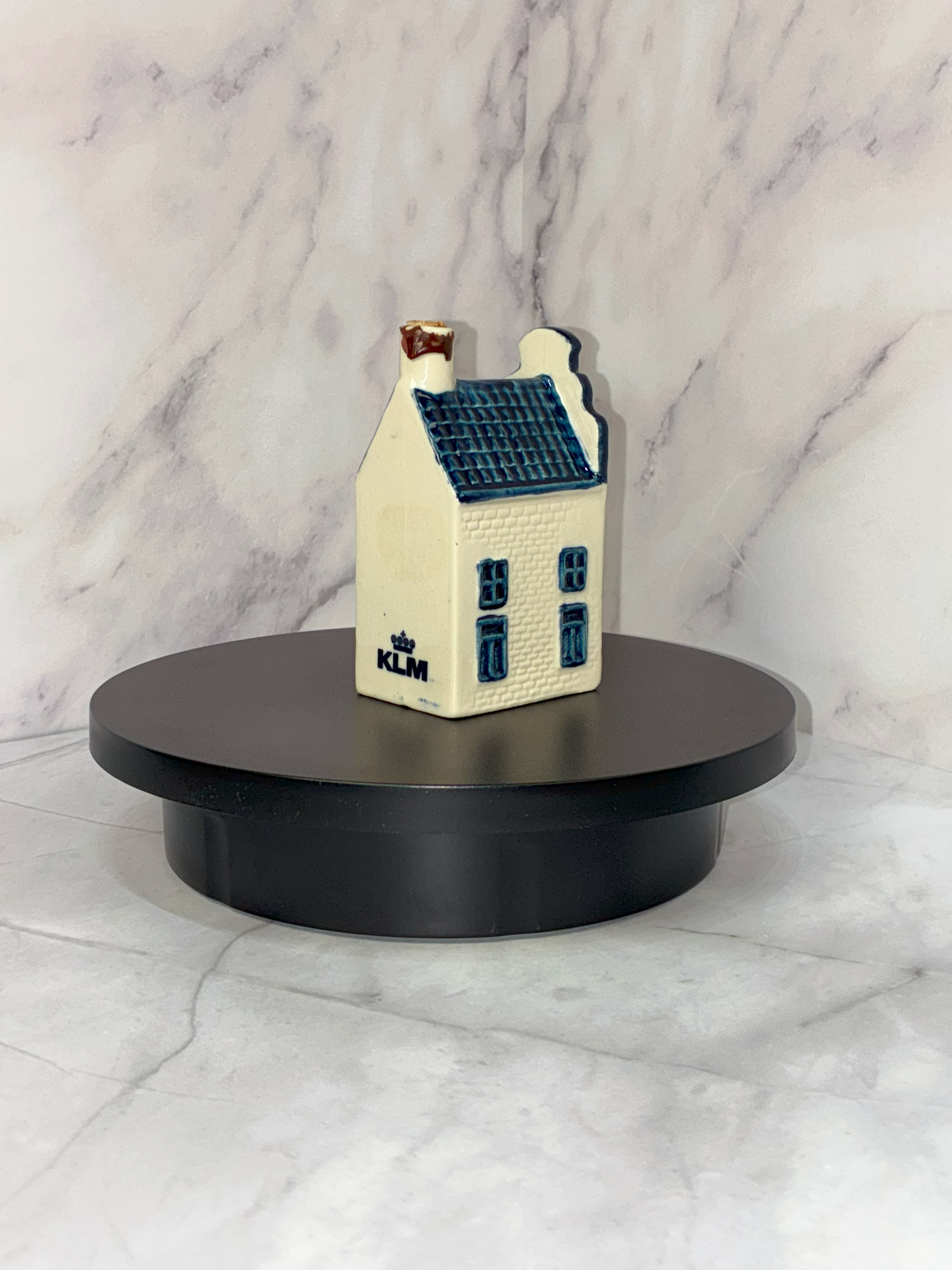 Vintage 1980s KLM Delft Blue Miniature House No. 14 – Rynbende Distilleries