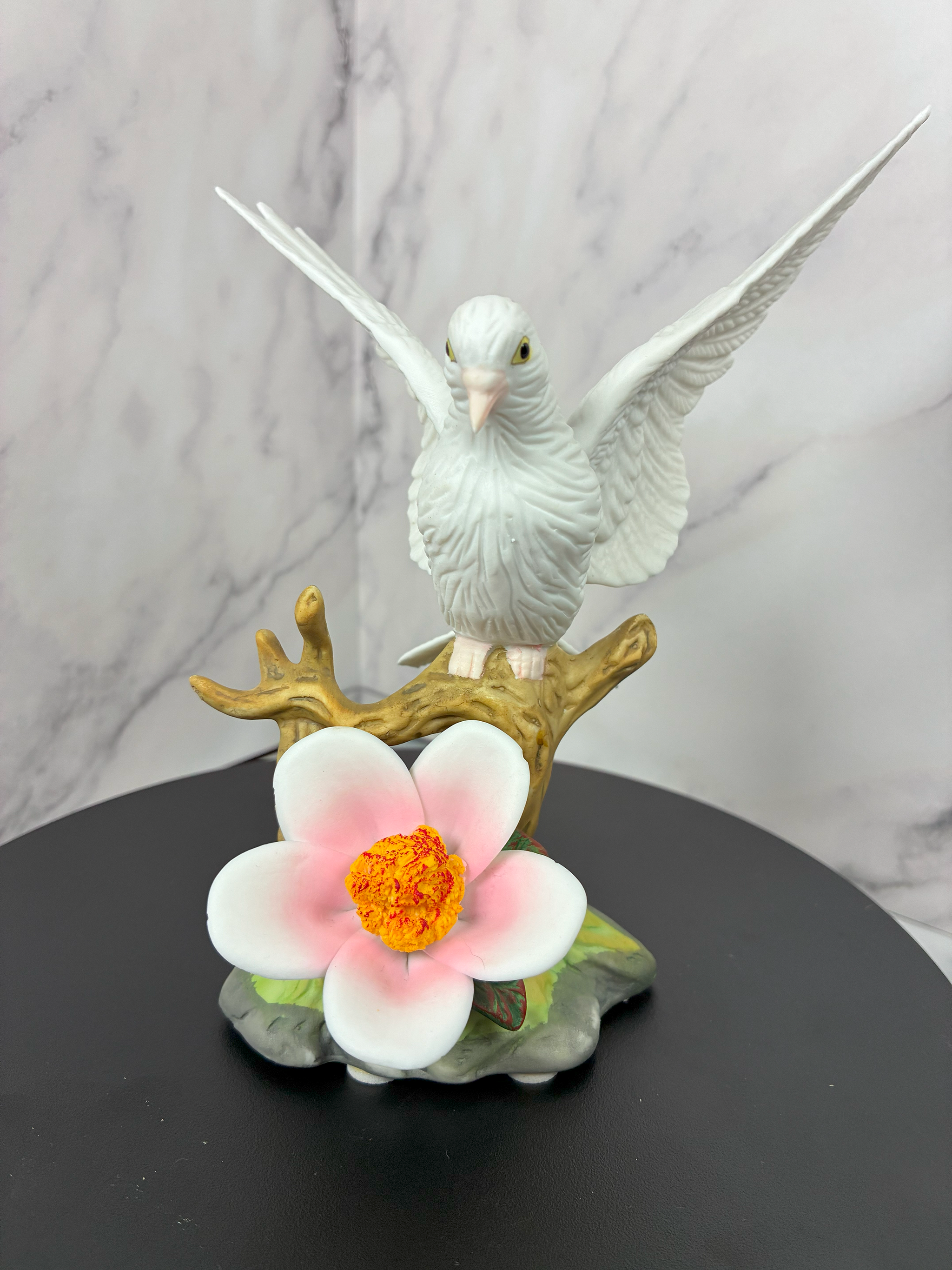 🤍 Vintage Wellington Collection White Dove Figurine with Pink Flower (c. 1980s) 🌸