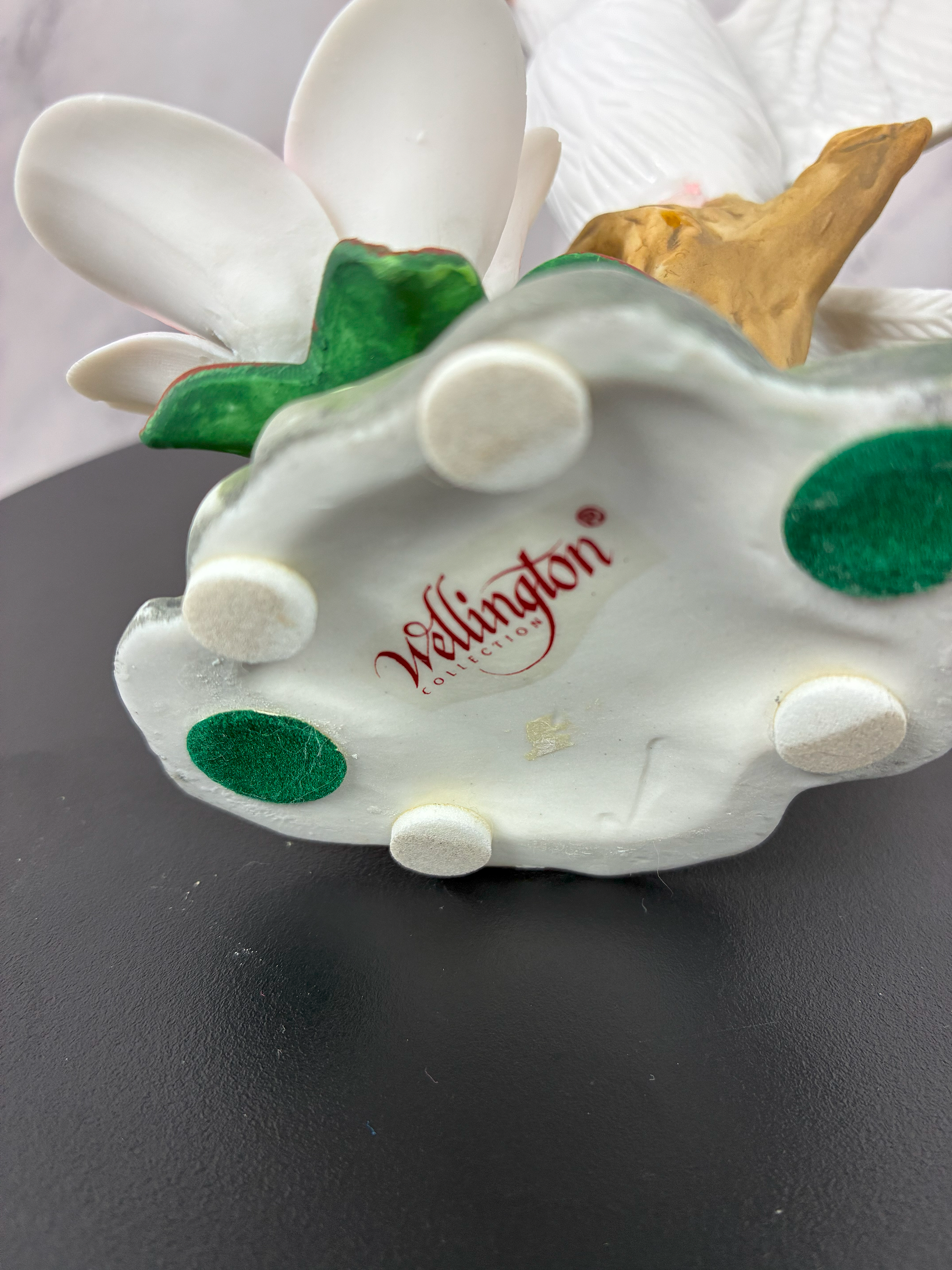 🤍 Vintage Wellington Collection White Dove Figurine with Pink Flower (c. 1980s) 🌸