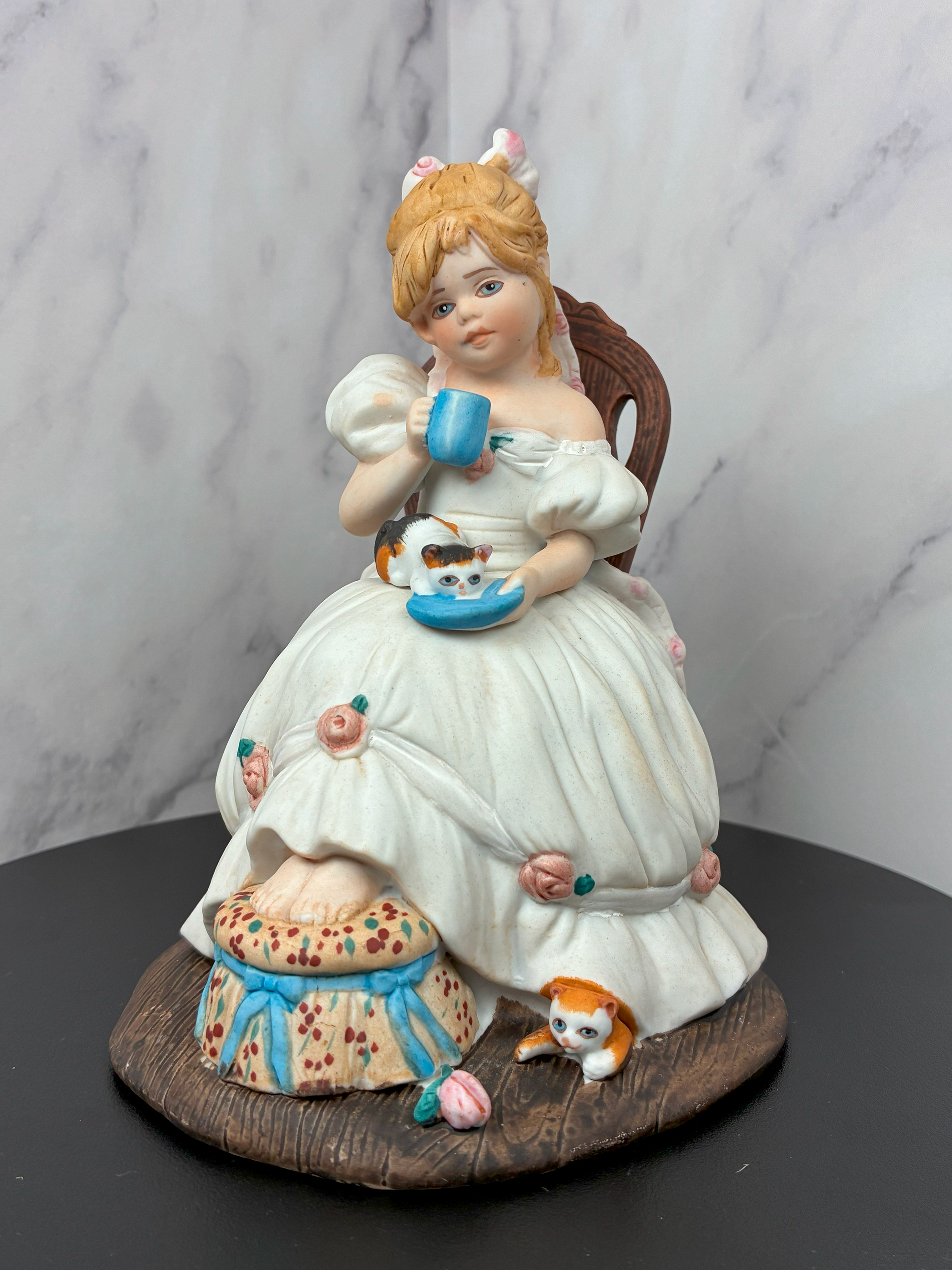 🐱☕ Vintage Girl with Kittens & Hot Chocolate Figurine (1980s-1990s, Made in Taiwan) 🐾