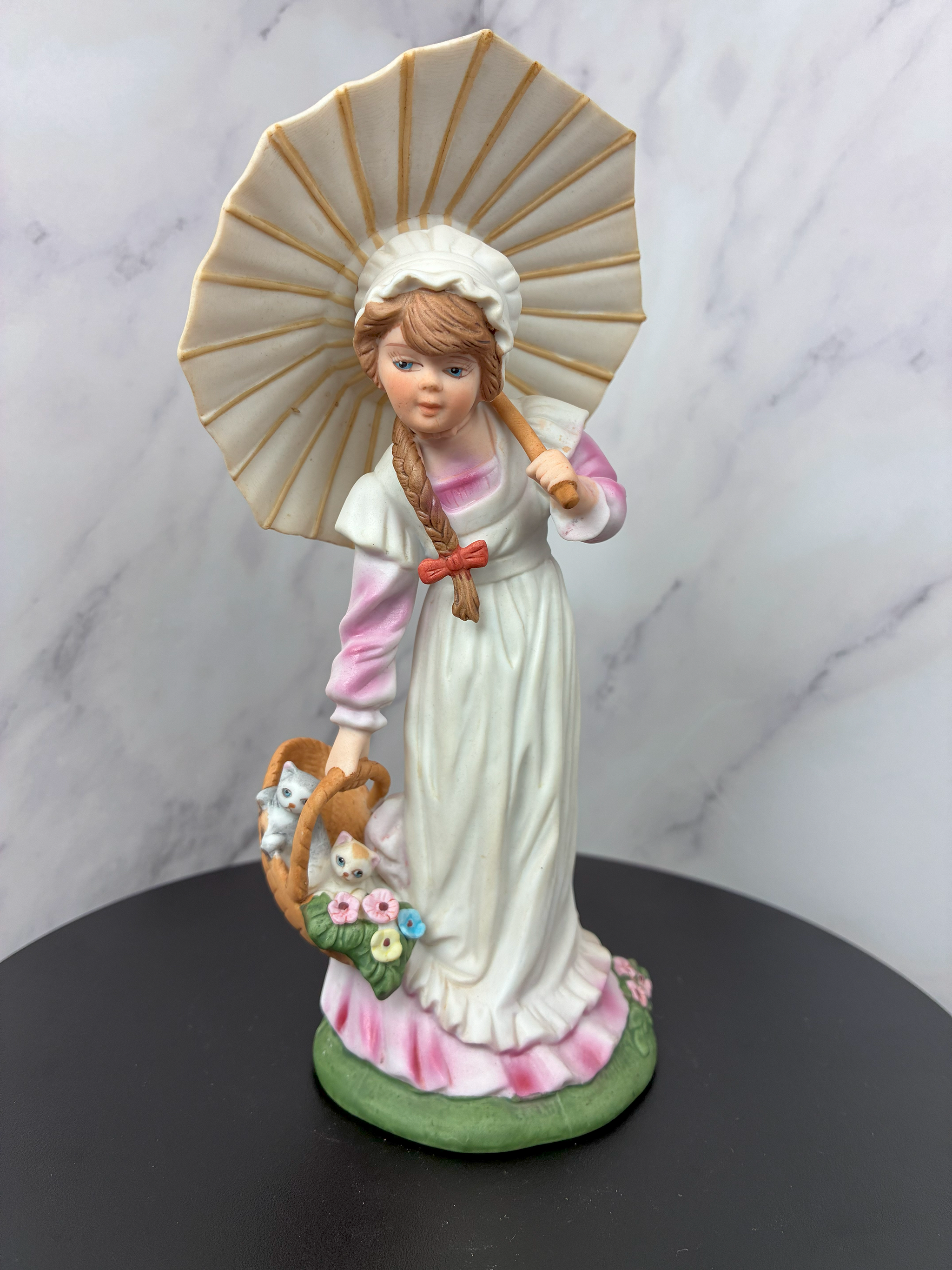 🌸 Vintage Girl with Umbrella Figurine – Made in Taiwan (Circa 1980s) 🌸