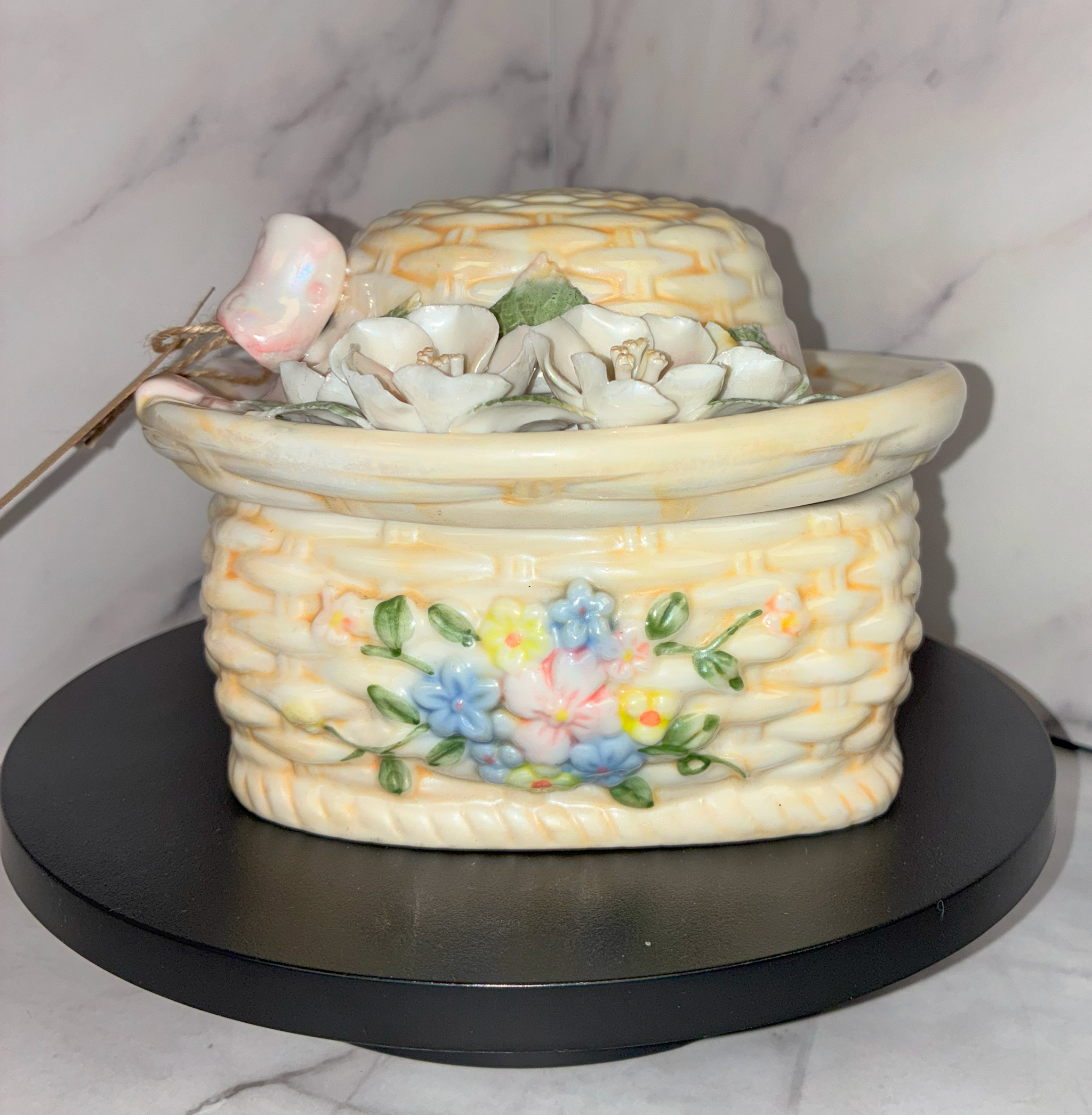 👒 Floral Bonnet Trinket Bowl – Vintage Porcelain Keepsake