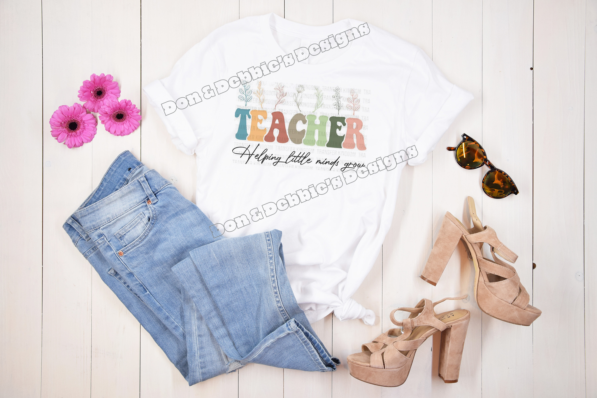 🌱 Helping Little Minds Grow Teacher DTF T-Shirt 🍎