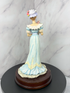 👒 Vintage Da Vinci Collection Lady in Blue Dress with Flowers Figurine (c. 1980s) 💐