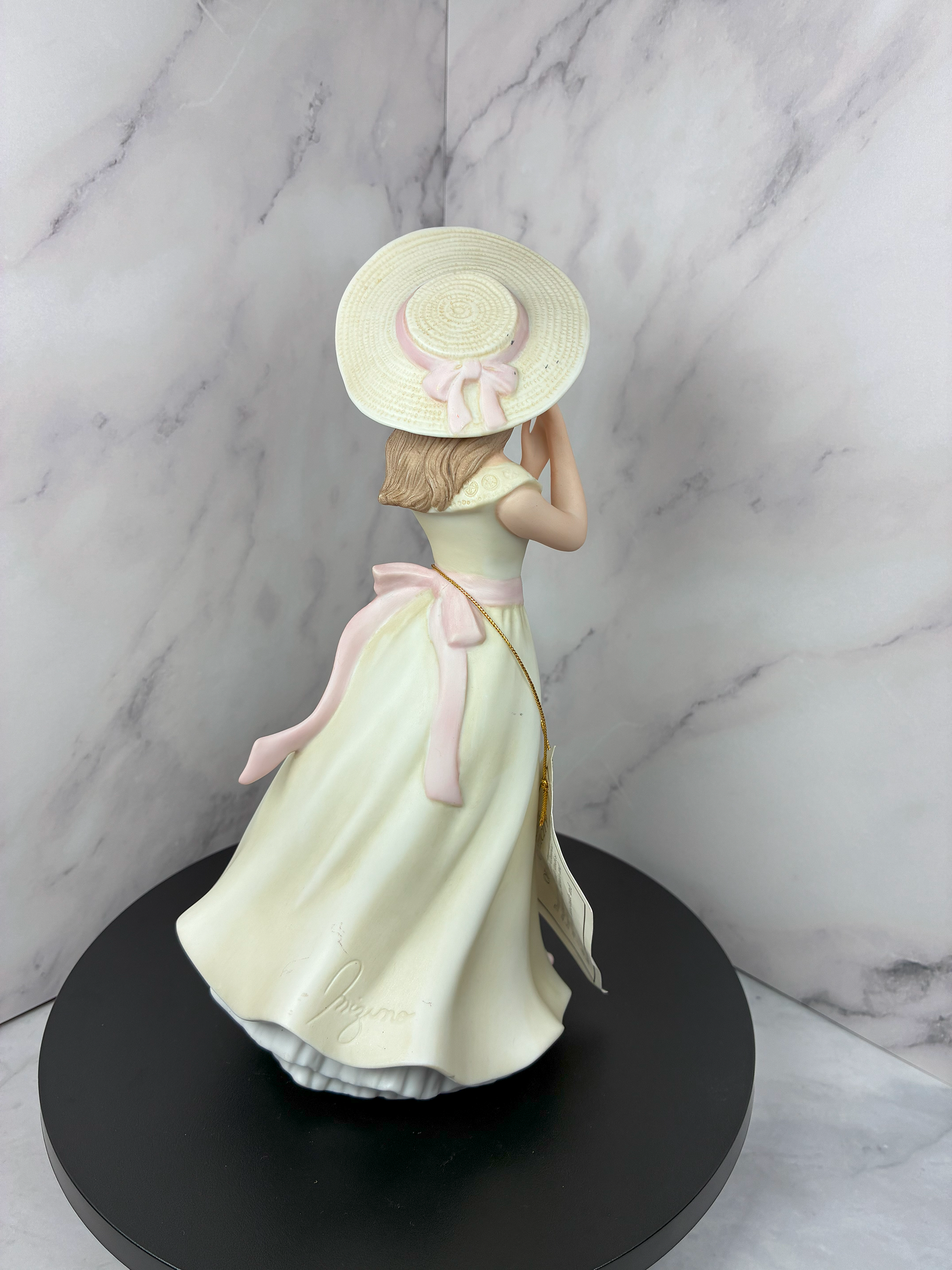 👒 Vintage 1996 Home Interiors "Melanie" Masterpiece Porcelain Figurine 🌸