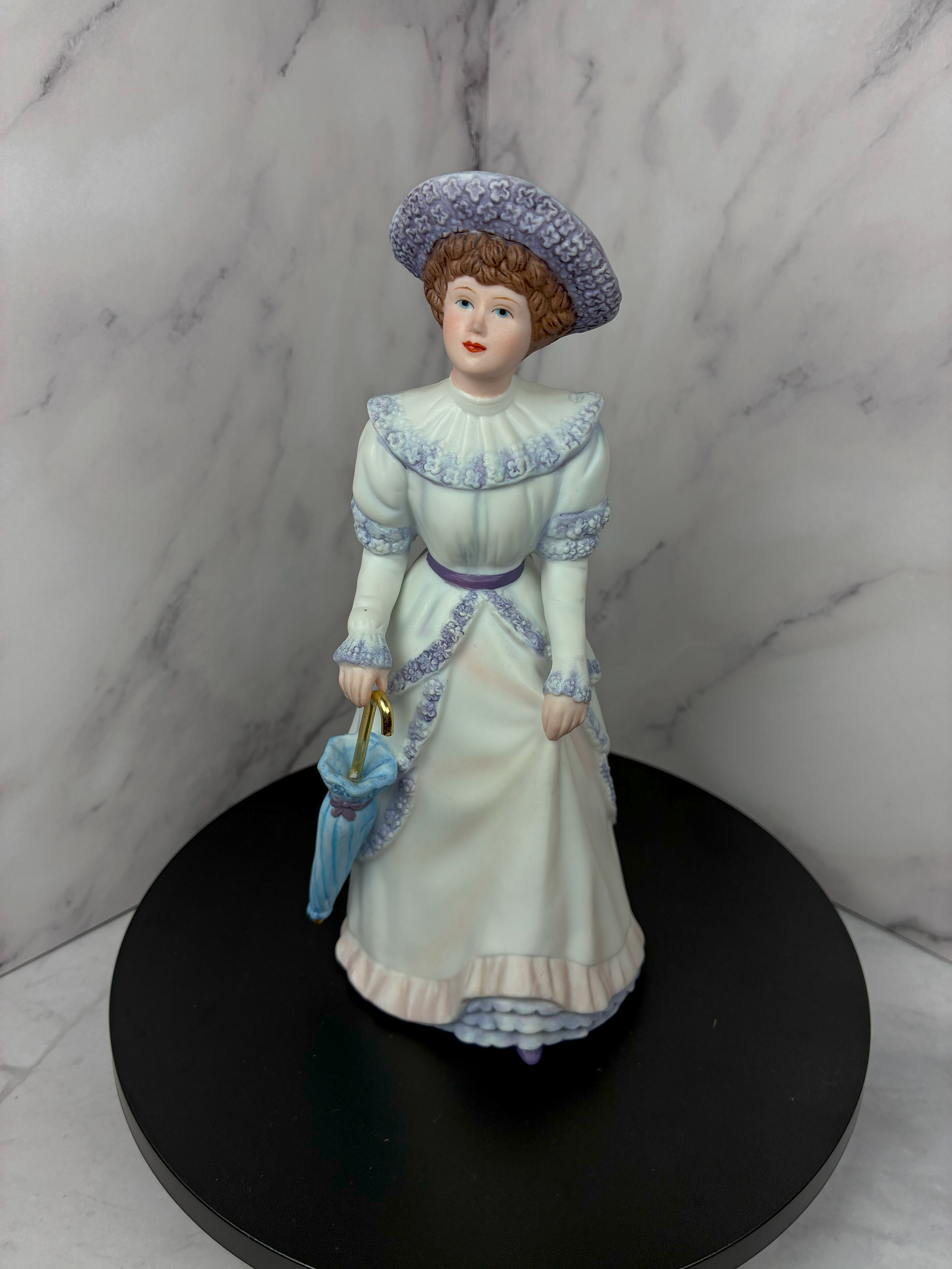👒 Vintage "Penelope" Lady Figurine – Home Interiors Gifts (1980s) 👒