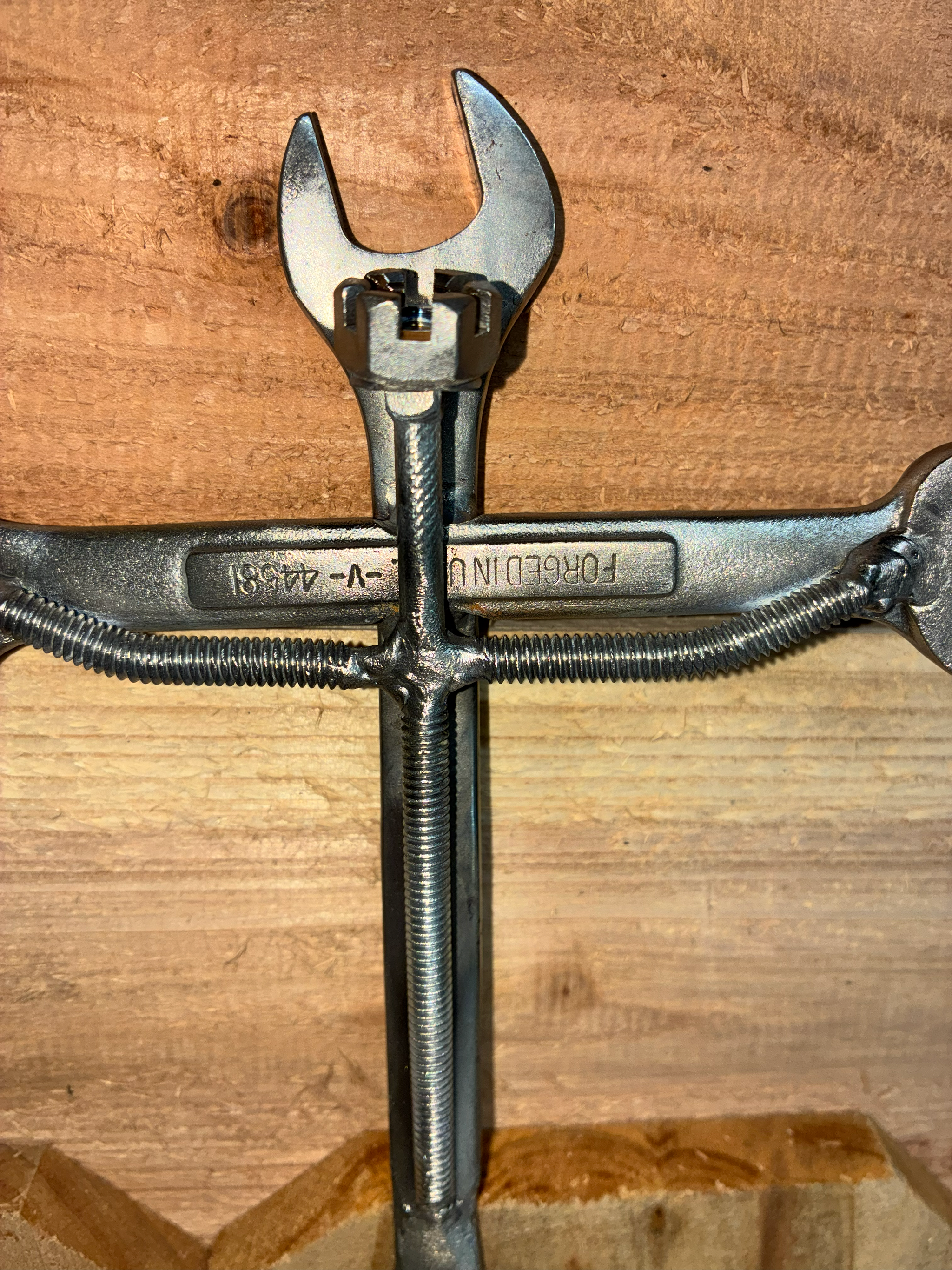 🛠️ Wrench Cross with Jesus – Handmade Tool Art