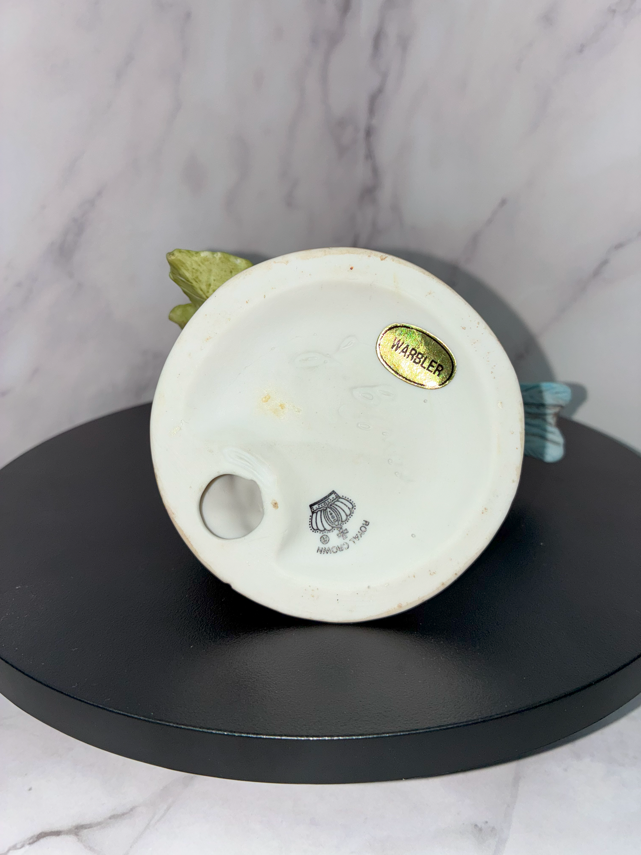 🌸 Vintage Royal Crown Warbler Bird Figurine – Circa 1980s 🌸